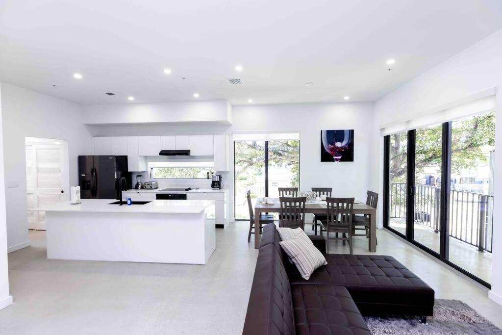 Huge 4 Bedroom Townhouse W/ Private Rooftop & Bbq マイアミ エクステリア 写真