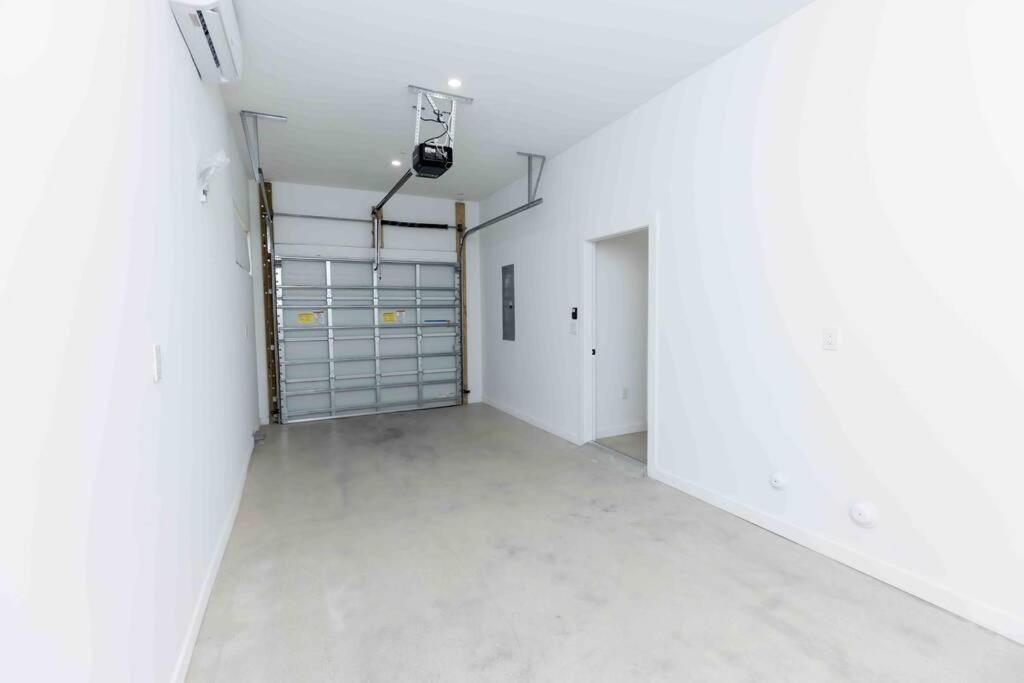 Huge 4 Bedroom Townhouse W/ Private Rooftop & Bbq マイアミ エクステリア 写真